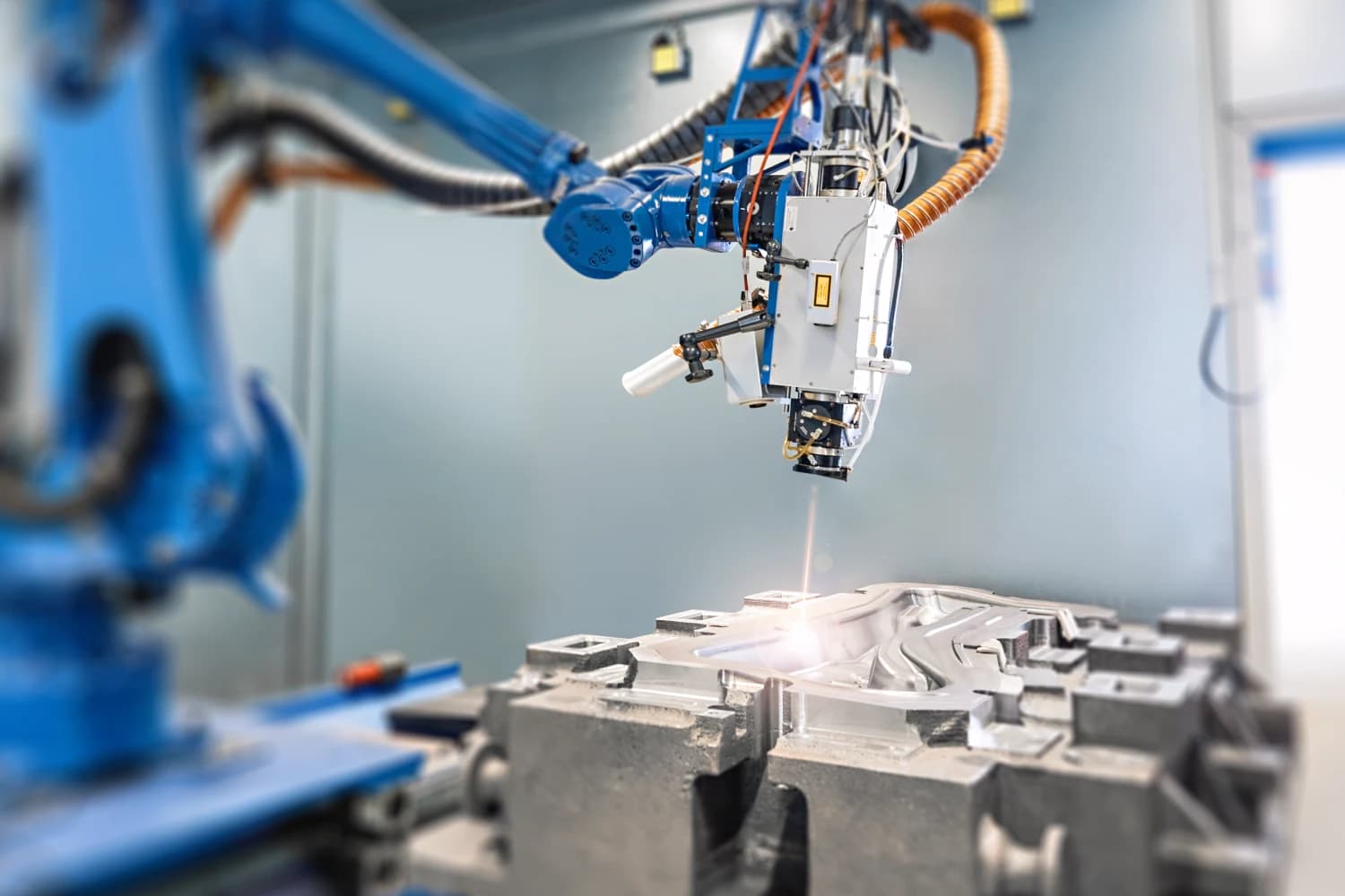 Laserhärten eines Bauteils bei FERRUM