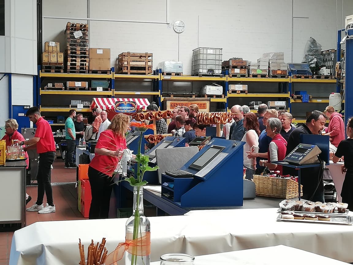 Impression vom FERRUM Open House 2019 „BBQ & Bull Riding“